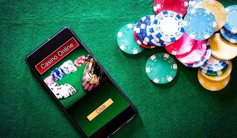 The Pros and Cons of Playing at Online Casinos vs. Land-Based Casinos 44 The Pros and Cons of Playing at Online Casinos vs. Land-Based Casinos 44